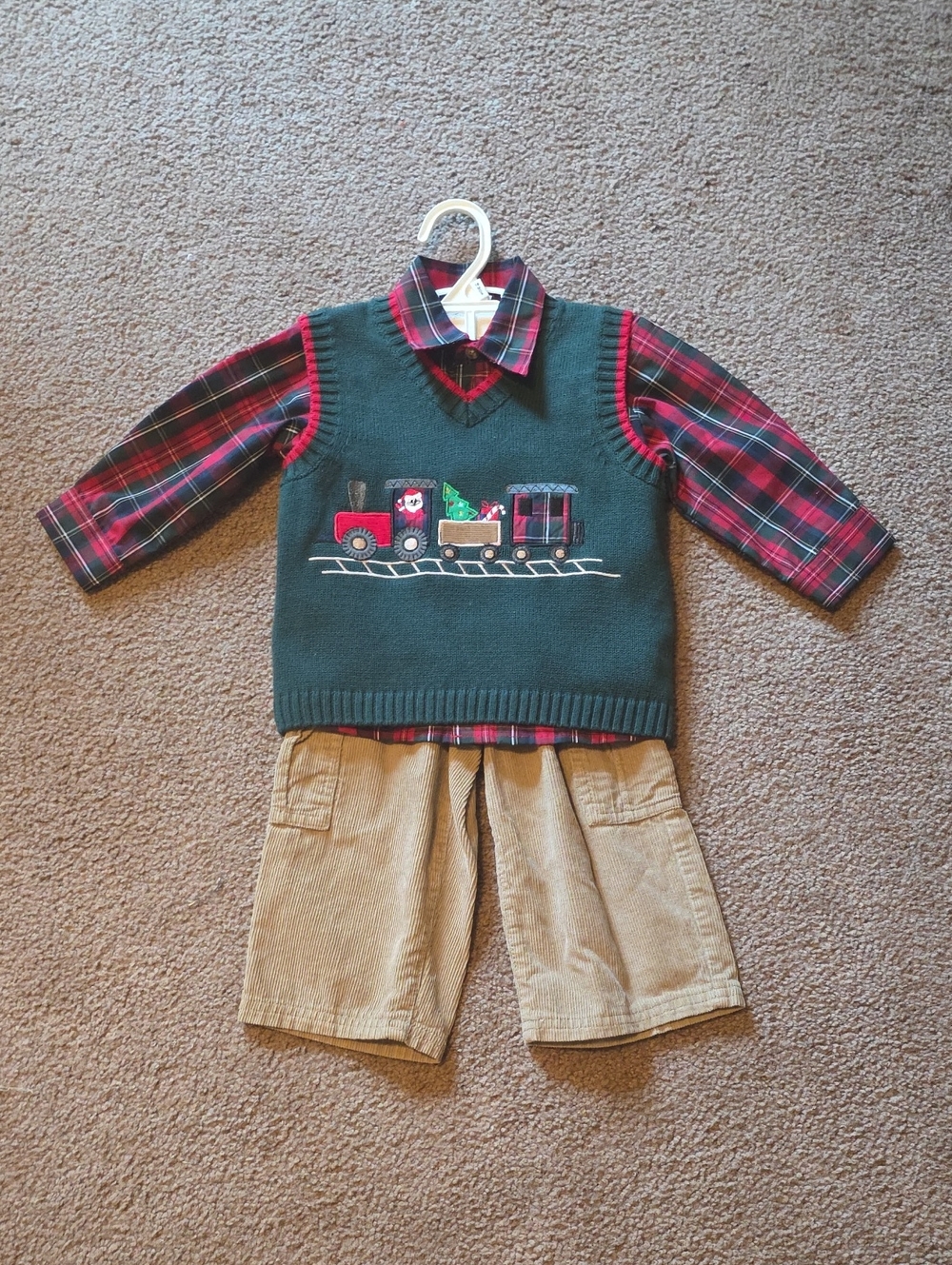Faded Glory Green Train Sweater Vest with Red‎ Plaid Shirt/Pants